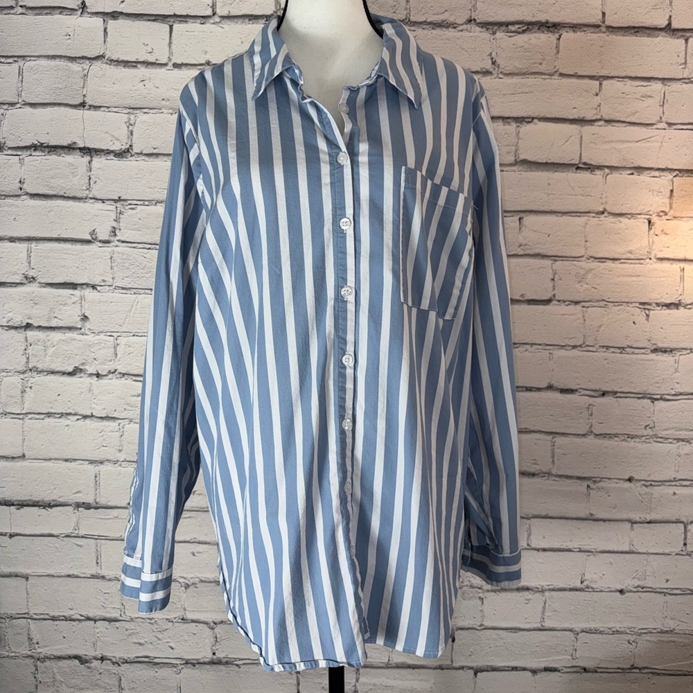 Torrid Blue & White Alternating Striped Boxy Fit 90s Button Down Shirt Size 3X